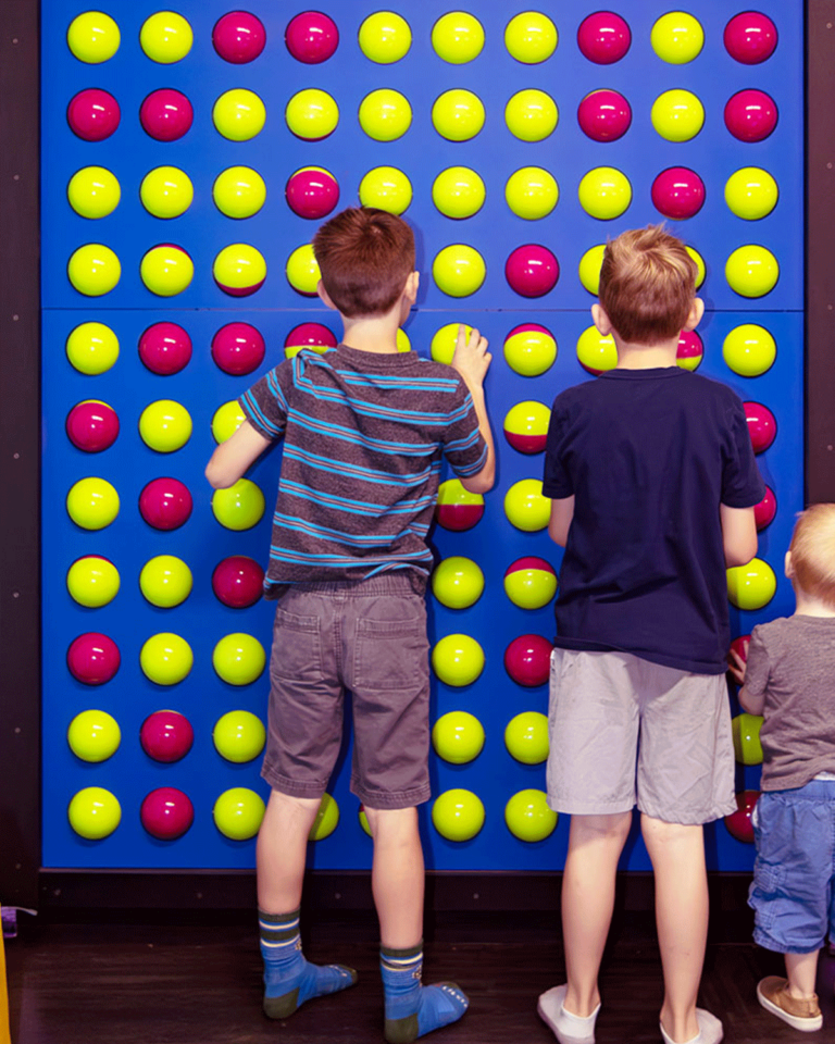 litezilla-whirly-wall-5-768x960.png